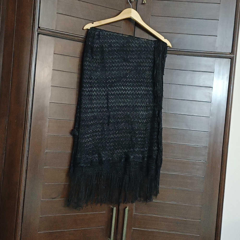 Black Fringed Square Shape Crochet knit Fabric Net Scarf - Picture 1 of 4